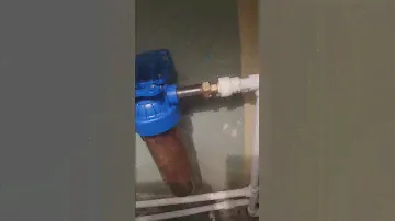 фильтр грубой очистки холодной воды . работает ли.